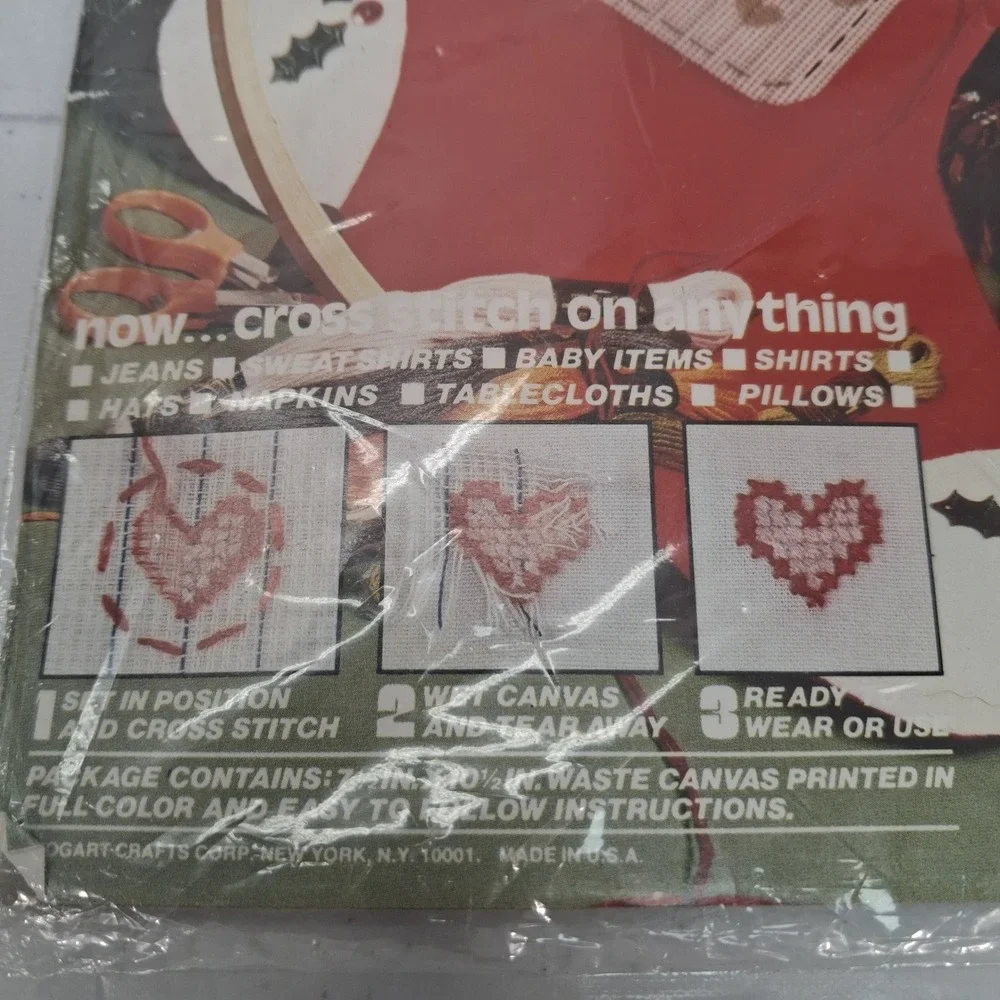 Vogart Crafts Waste Canvas Santa Claus Cross Stitch Tear-Away 7.5x10.5 1836 NEW